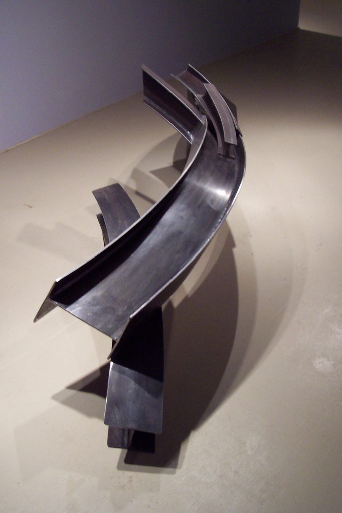 Au fil de l’eau, 2008, acier corten, 270 x 50 x 60 cm
