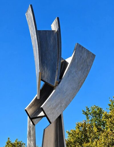 Sculpture Éclosion - Ville Mont-Royal - Claude Millette